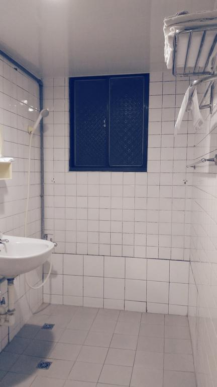 Chia Rong Hostel Тайбэй Экстерьер фото